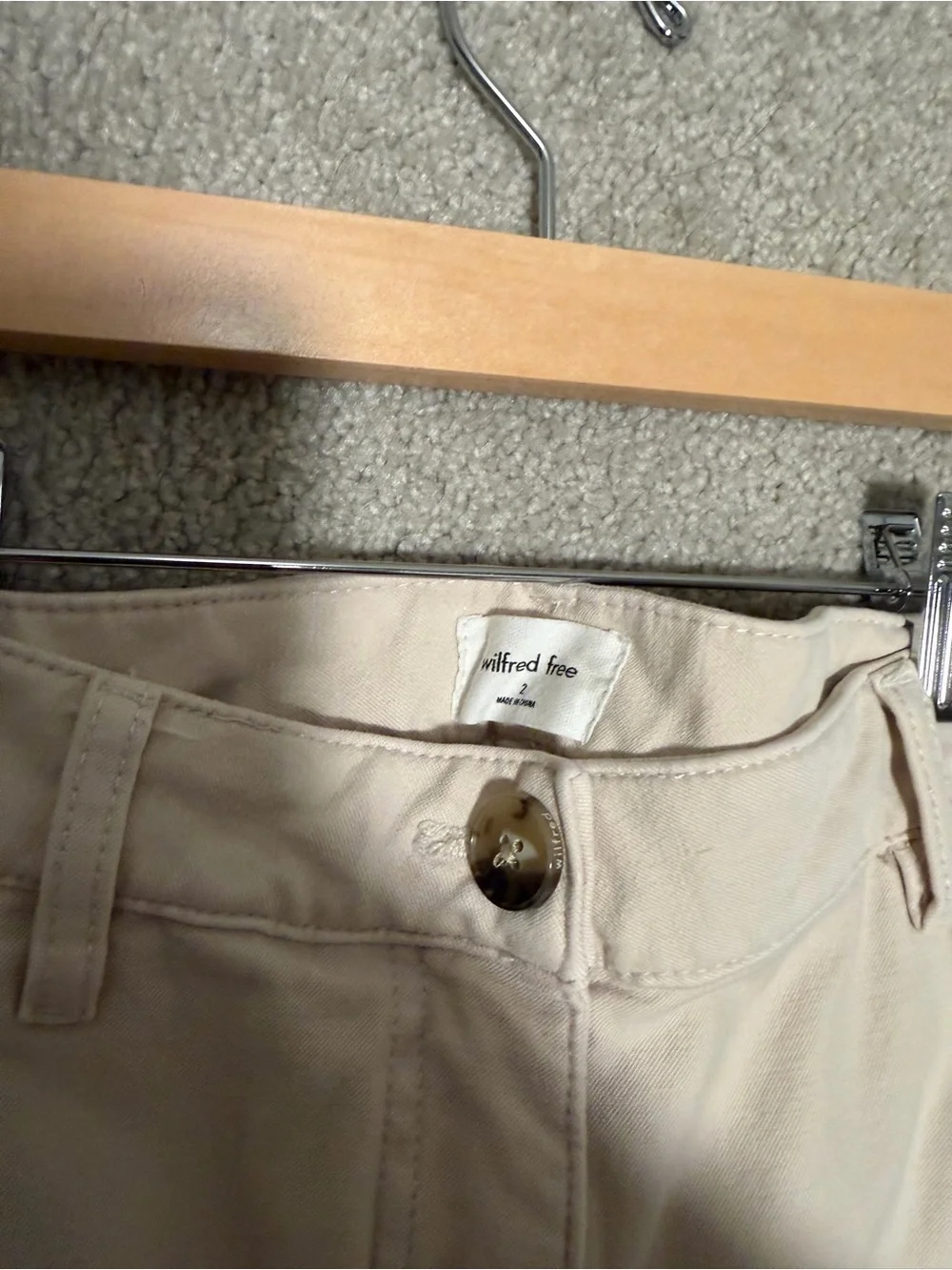 Aritzia Wilfred Cargo Pants Size 2 Birch Color